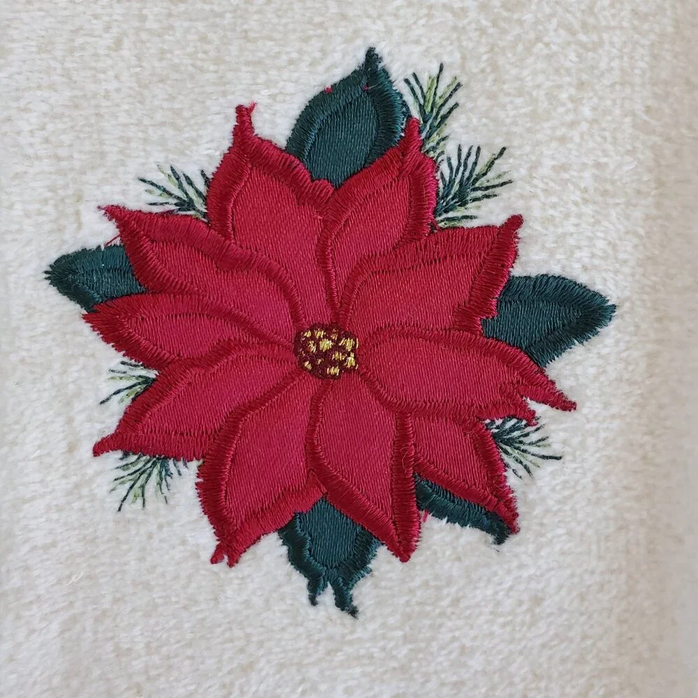 Christmas Holiday 4 Fingertip Guest Towels Applique Poinsettia Star White Cream